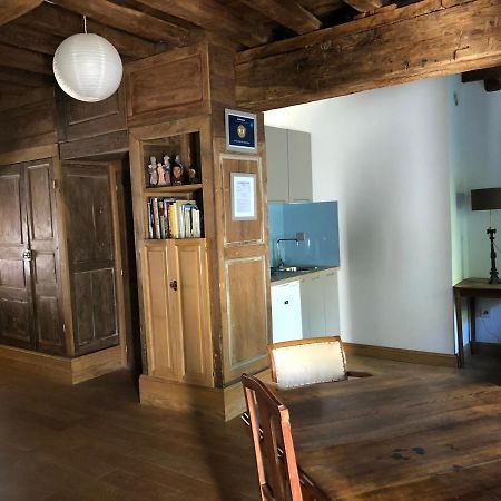 Les Chambres De La Basilique Neuvy-Saint-Sépulchre Екстериор снимка